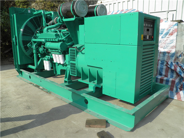 太仓出租发电机 发电机组厂家：柴油发电机组的控制屏的作用是什么？